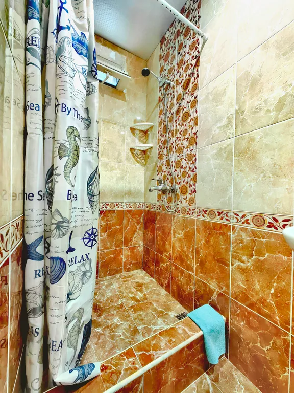 Квартира 2-комнатная Квартира — Адлер