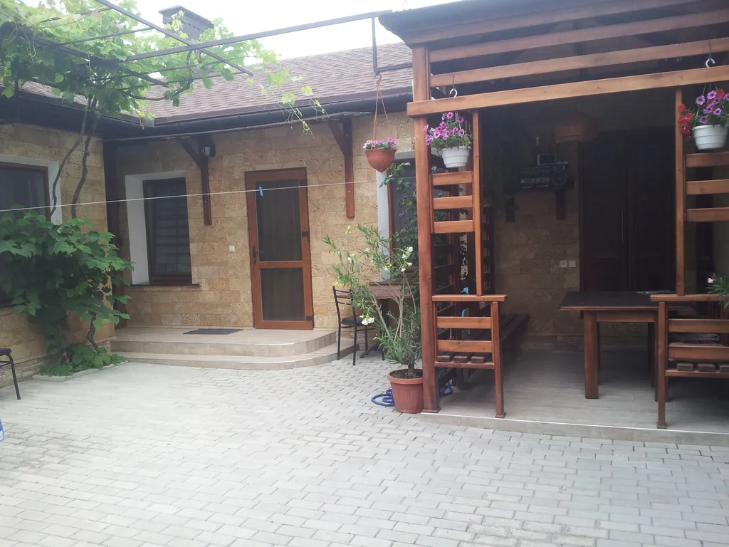 Квартира Квартира для отдыха в уютном дворике — Евпатория