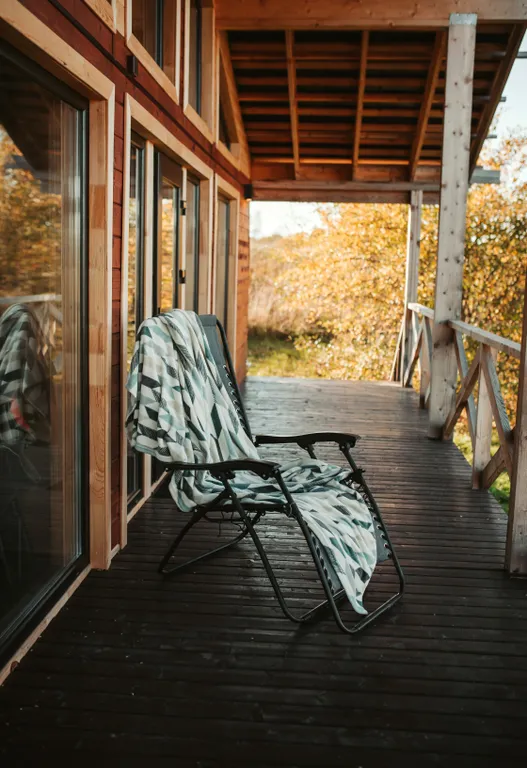 Дом на берегу озера Селигер