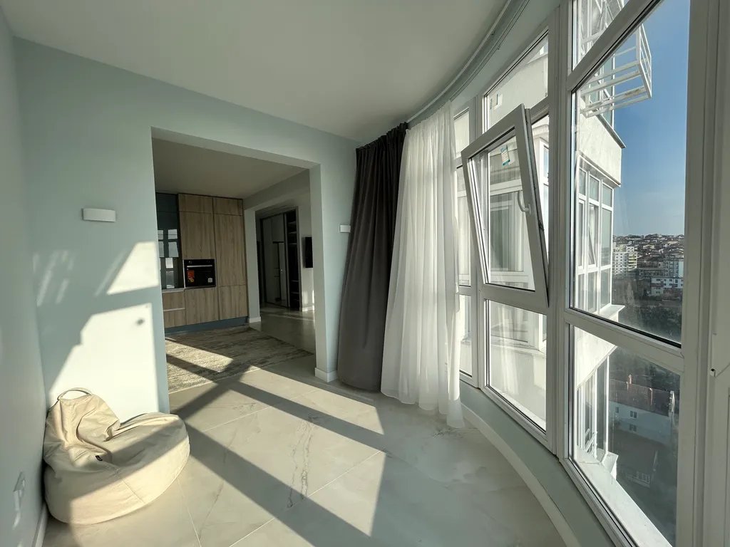 Квартира Просторная видовая квартира с панорамным остеклением — Геленджик