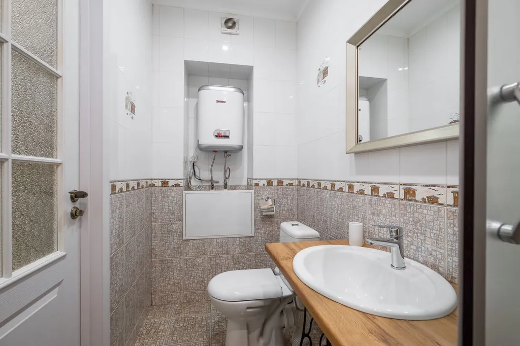 Апартаменты Кареты и Лошади с тремя спальнями рядом с Эрмитажем