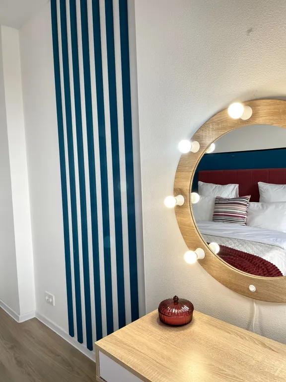 Трехкомнатная квартира с двумя спальнями, рядом с вокзалом