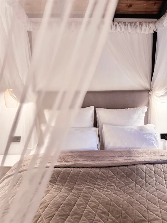 Уютный дом Elovoye в сердце леса с уличным спа-бассейном