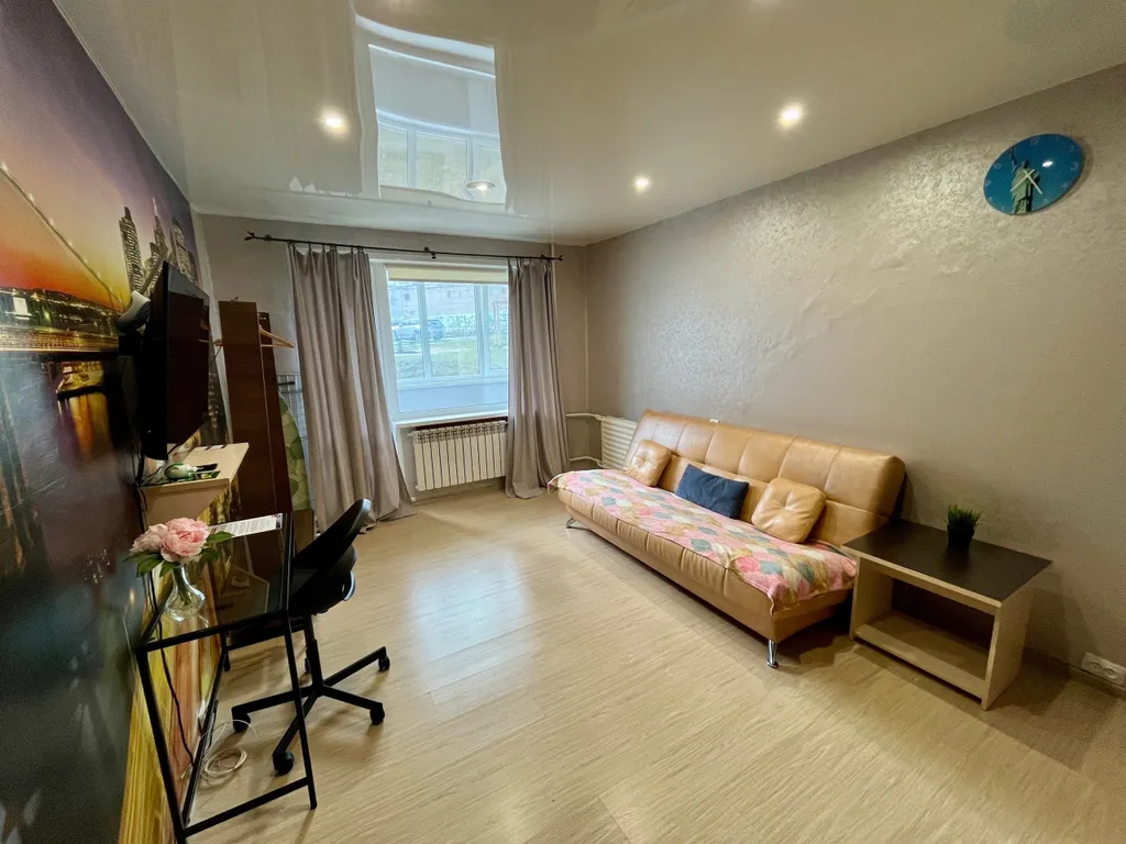 Однокомнатная люкс класса в районе ДК Металлургов