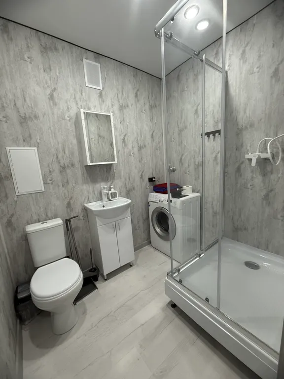 Студия с шикарным дизайнерским ремонтом