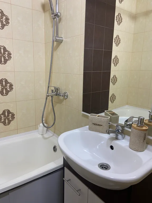 Квартира 2-х комнатная с раздельными комнатами в центре. — Красноярск