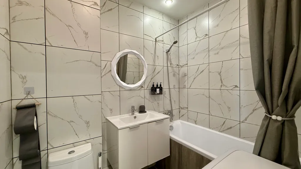 Студия Loft у Патронного для 4 гостей