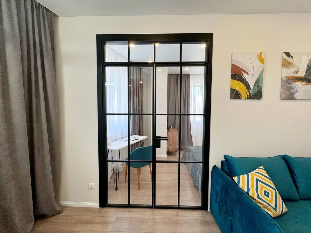 Дизайнерская 2-х комнатная квартира рядом с Море парком