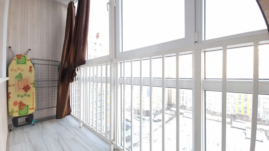 Студия с балконом