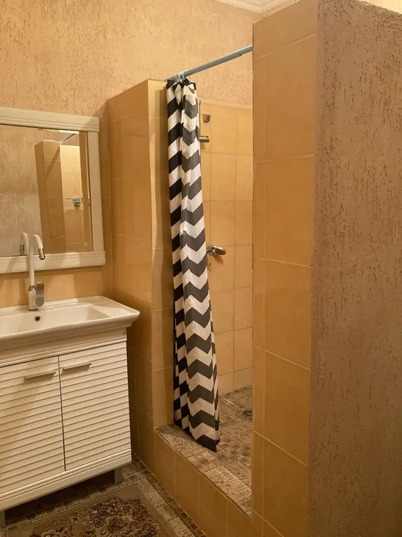 Уютное жильё с видом на горы в шаговой доступности от моря