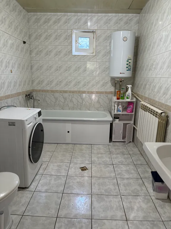 Уютный светлый дом недалеко от моря