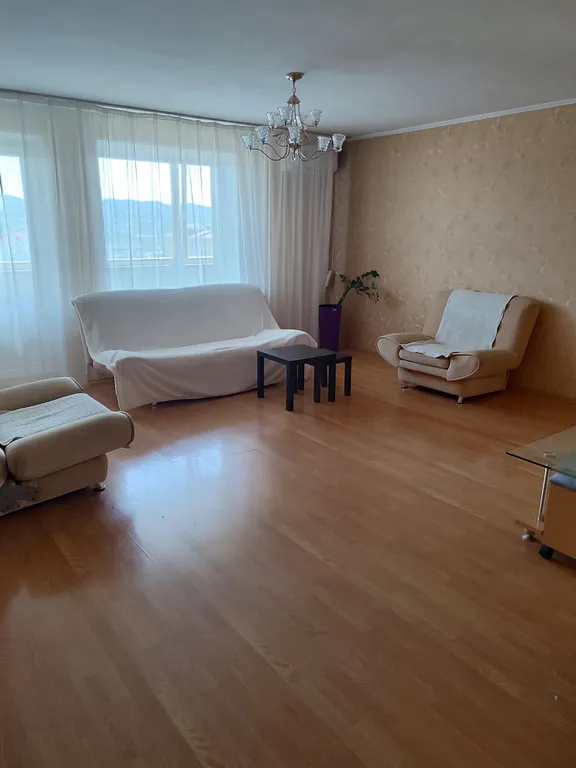 Просторная трёхкомнатная квартира — аренда посуточно в Находка