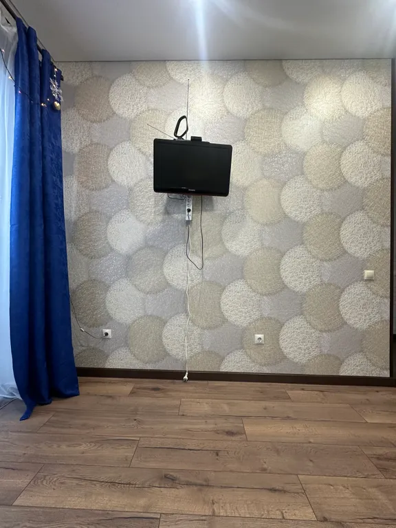 Евродвушка на Планете у дворца борьбы