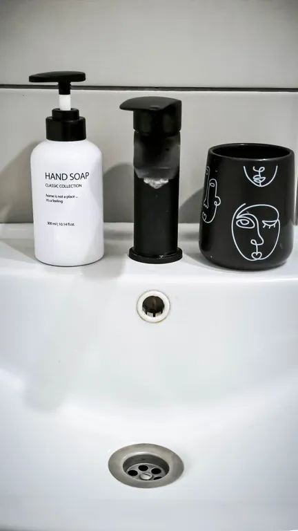 Квартира Шикарная квартира в центре для большой компании,с парковкой у дома — Калининград