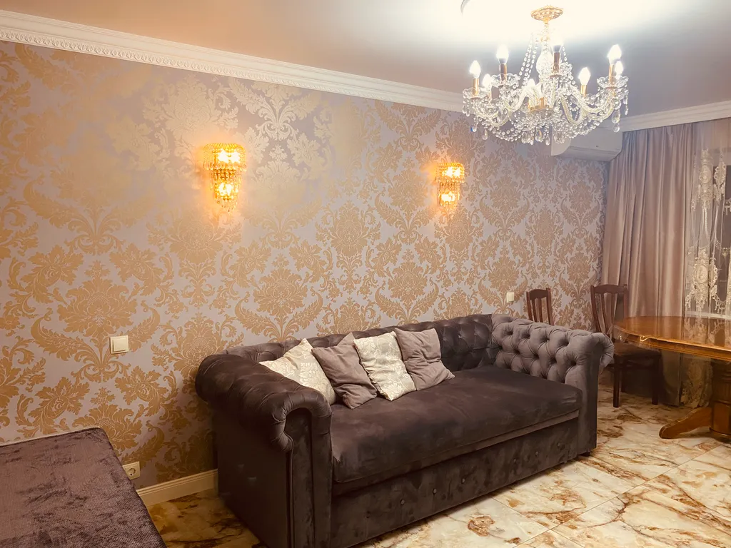 Трёхкомнатная квартира в самом центре Сочи рядом с морем