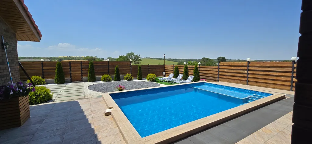 Уютный дом с термальным бассейном и баней