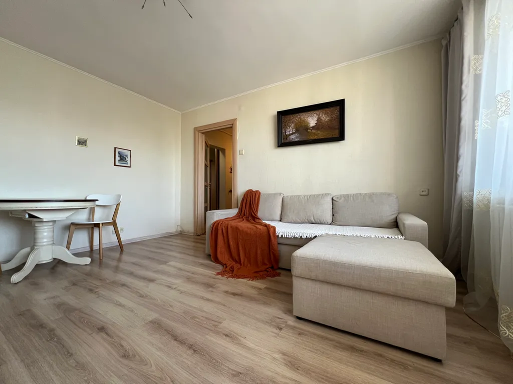 Рядом парк Победы не берем оплату за уборку