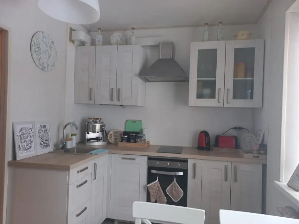 Солнечная квартирка с видом на горы