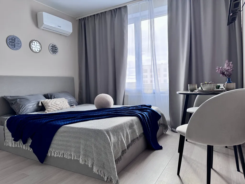 Красивая квартира с видом на озеро