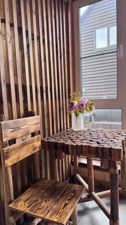 Большой дом с верандой