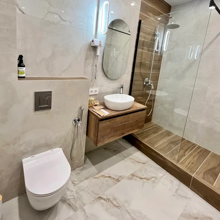 Коттедж с бассейном и баней