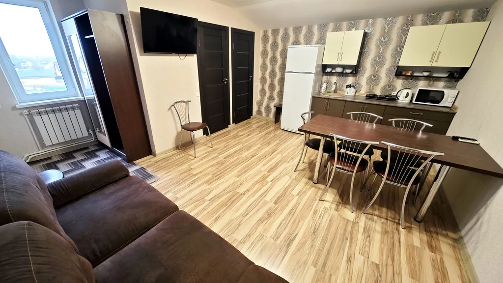 Янтарные апартаменты люкс с 3 спальнями, кондиционером, кухней-гостино