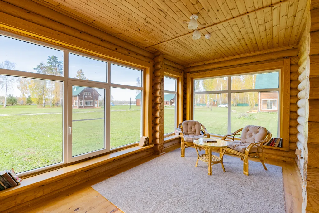 Комфортный дом у реки