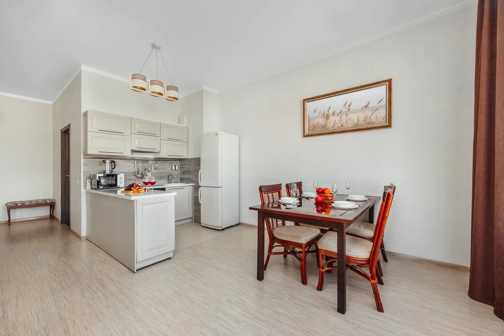 Большая квартира у моря с видом на горы