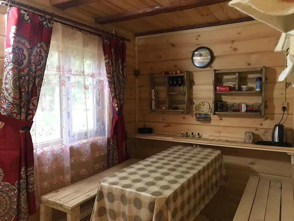 Гостевой домик на берегу озера Волго