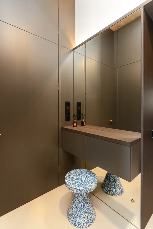 Квартира на первой береговой линии с видом на море в стиле лофт