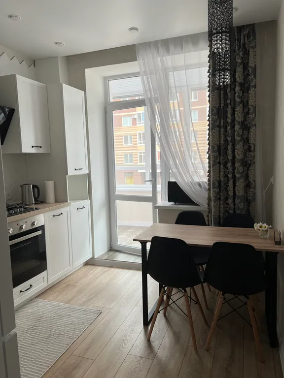 Уютная квартира в хорошем районе — аренда посуточно в Смоленск