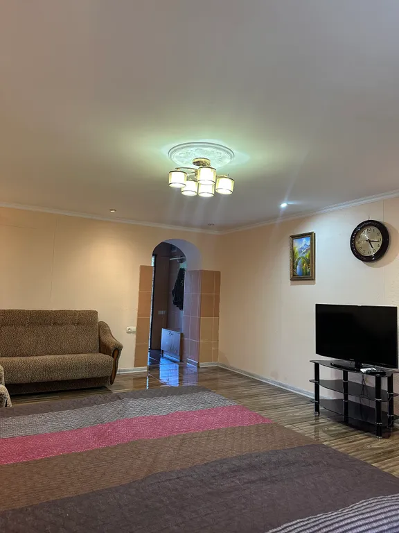 Коттедж Уютный дом в центре города — Сухум