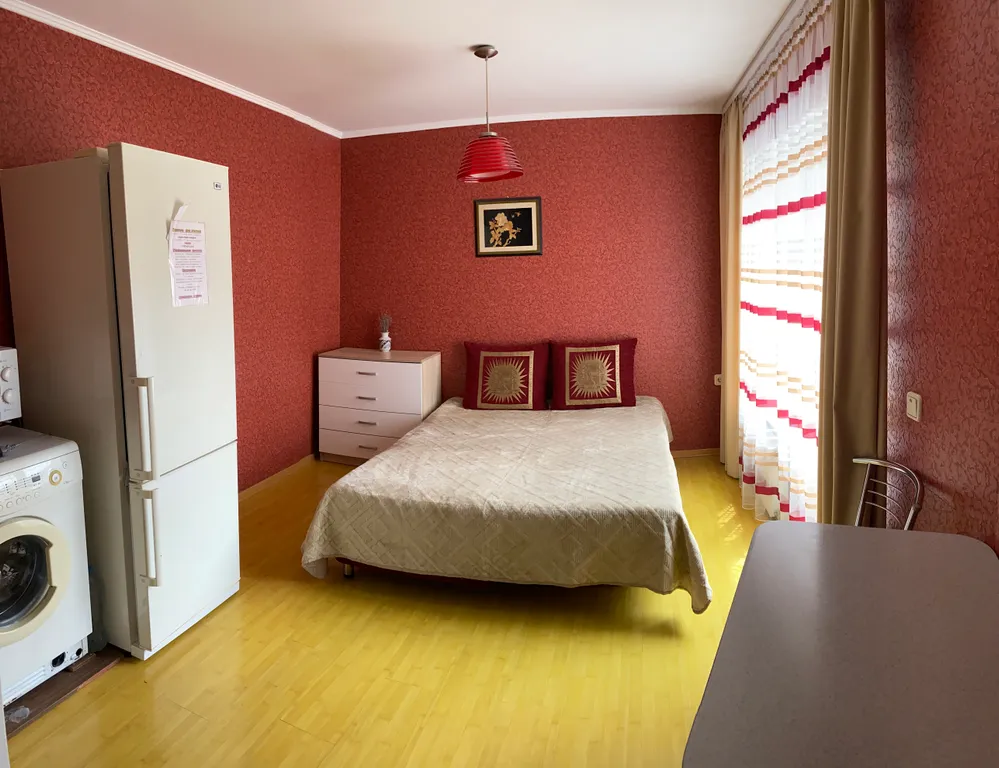 Уютная 2-комнатная квартира в своём дворе со своей кухней