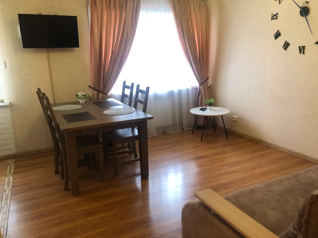 Уютная  и просторная квартира на центральной улице города Ростова