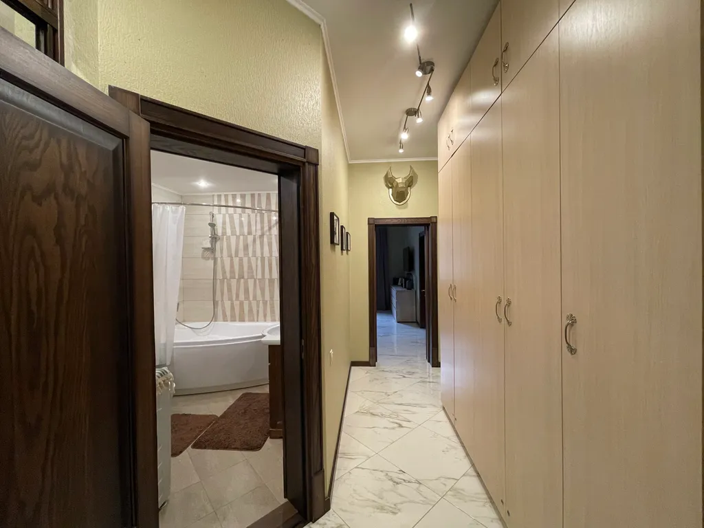 2-комнатный апартамент с видом на Аигбу