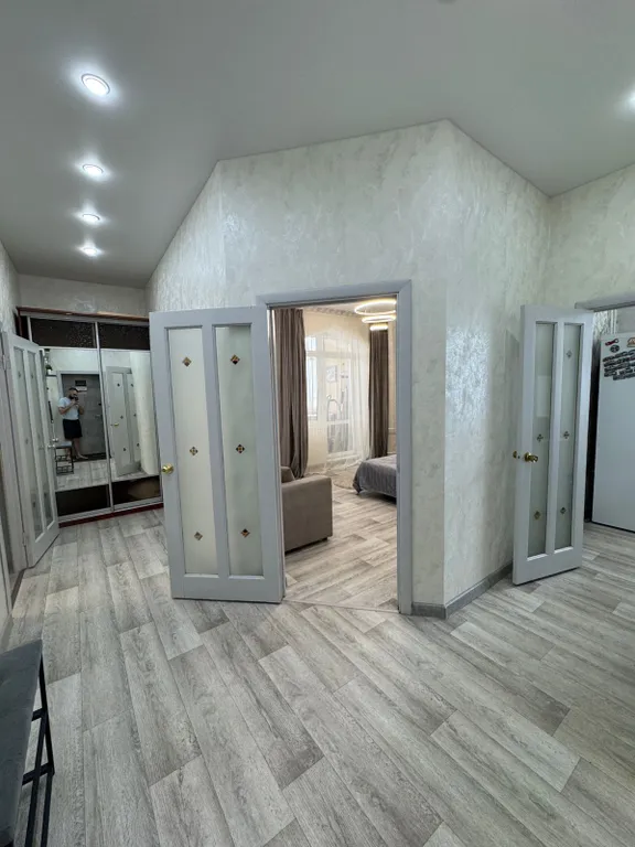 Уютная двухкомнатная квартира на Мира 3