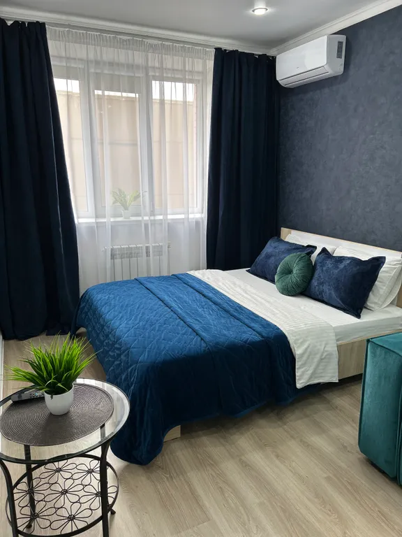 Современная, уютная квартира со своей закрытой парковкой во дворе — аренда посуточно в Батайск