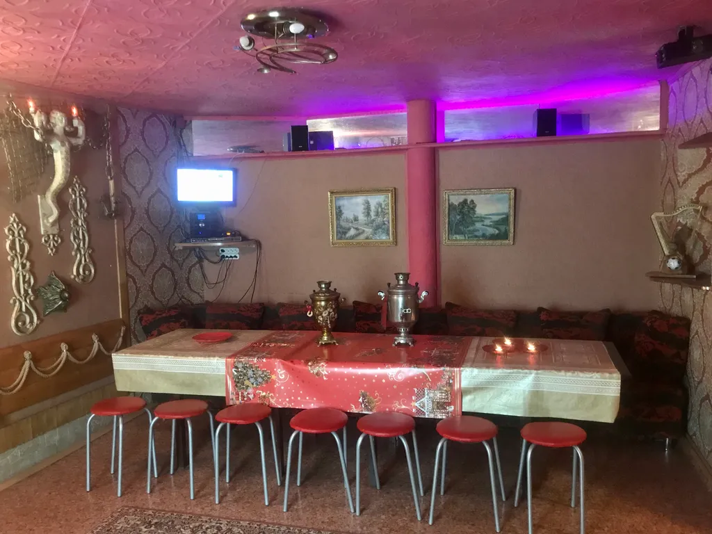 Уютный тёплый домик у леса и озера Шершни