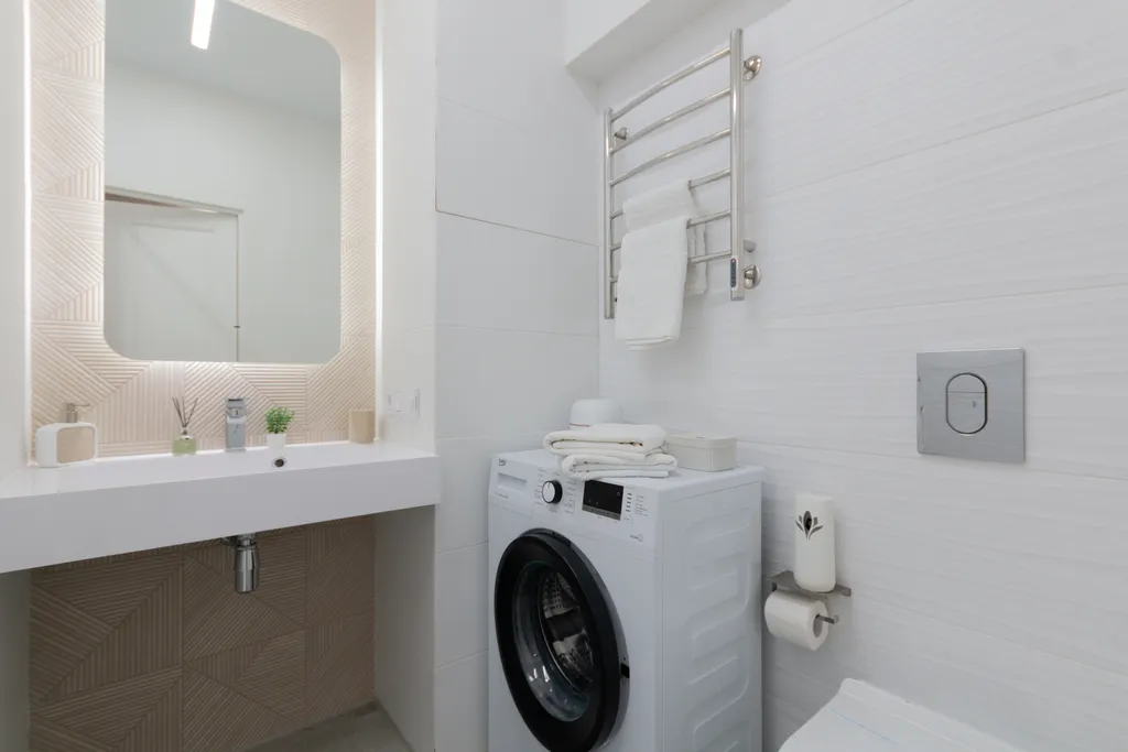 Студия в сердце города с видом на жд вокзал