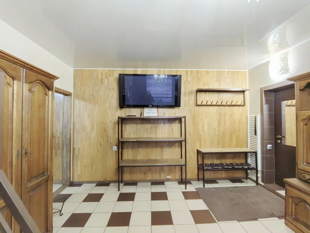 Квартира 5 раздельных спальных мест в частном секторе