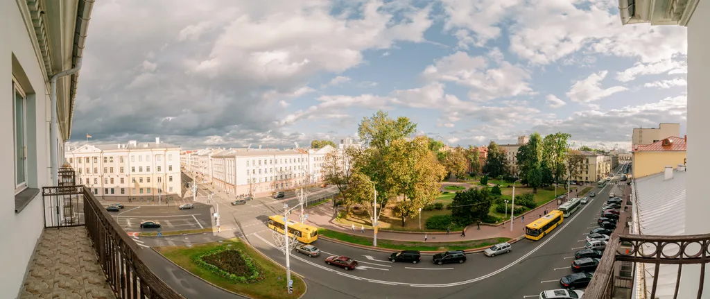 Квартира Уютная 3-комнатная квартира с 3 спальнями в центре Минска — Минск