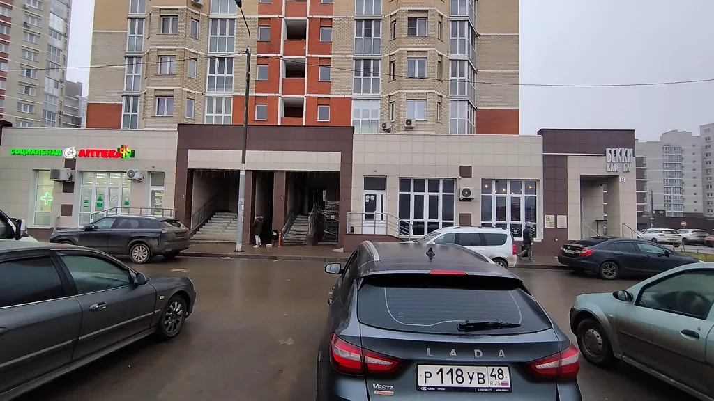 Уютная квартира с современным классическим ремонтом для встреч