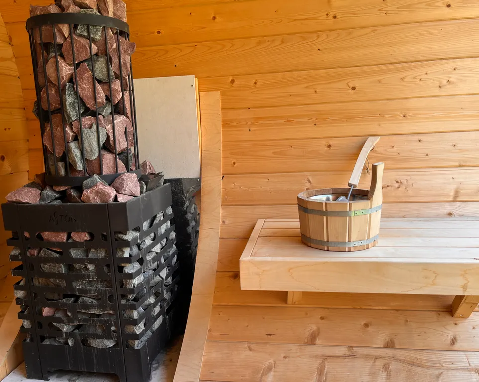 Дом с баней и купелью