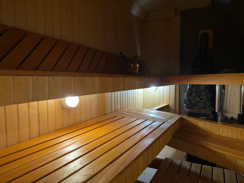 Дом в Карелии на берегу Ладожского озера