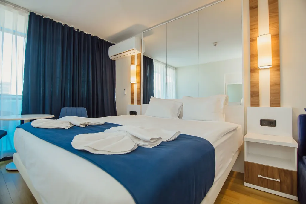 Студия с видом на море