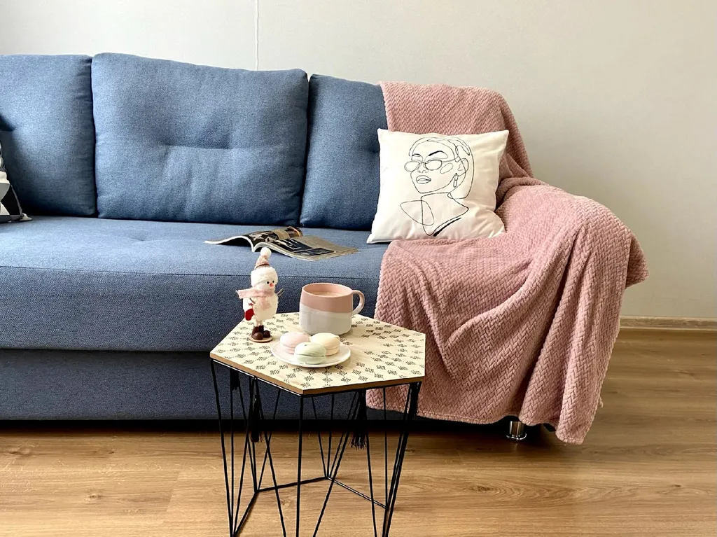 Квартира Хэппи Хаус Студия в стиле лофт в Кузьминках — Омск