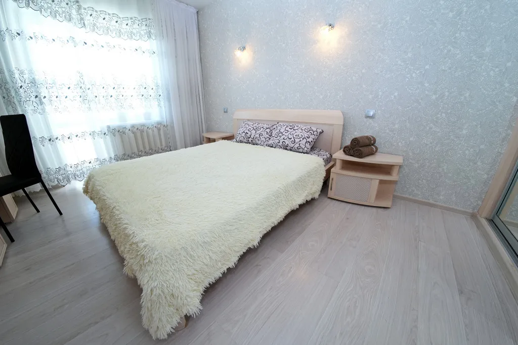 Панорамные апартаменты с видом на Иртыш