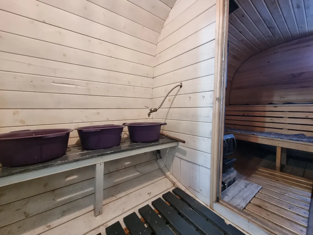 Дом с баней и чаном у озера Балтым — уютный отдых на природе