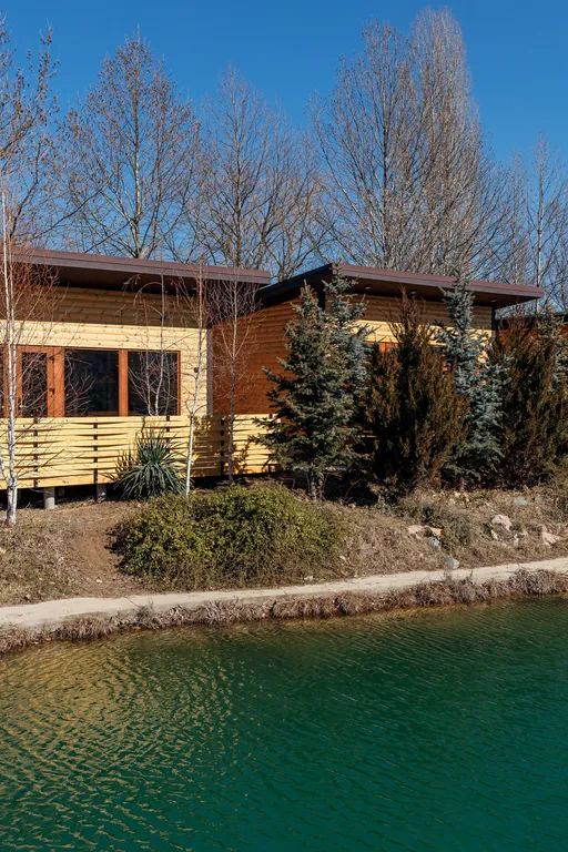 Коттедж 1-комнатный Дом — Мирное