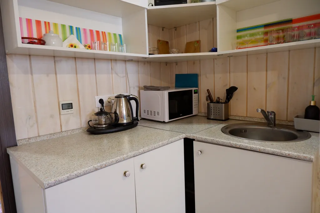 Маленький домик с ангелом